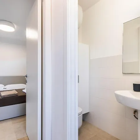 'villa Paolo' Mit Gemeinschaftspool By Interhome Nyaraló *