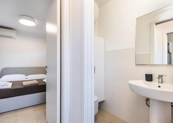 'villa Paolo' Mit Gemeinschaftspool By Interhome Nyaraló *